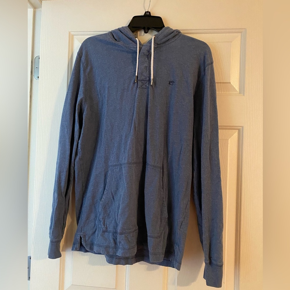 Blue men’s Southern Tide hoodie size L.